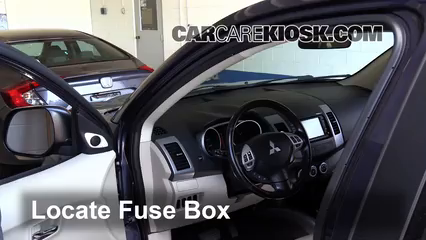 2009 Mitsubishi Outlander XLS 3.0L V6 Fuse (Interior) Replace